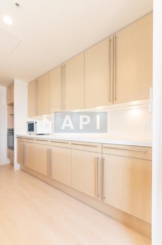  | IZUMI GARDEN RESIDENCE Interior photo 06