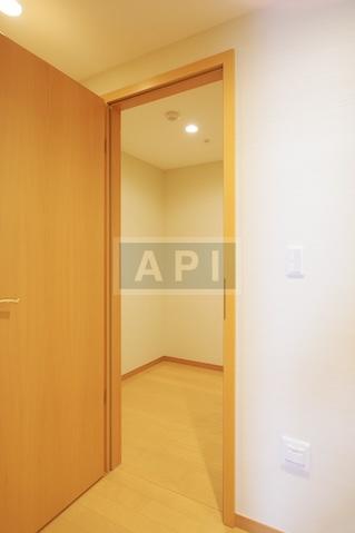  | IZUMI GARDEN RESIDENCE Interior photo 08