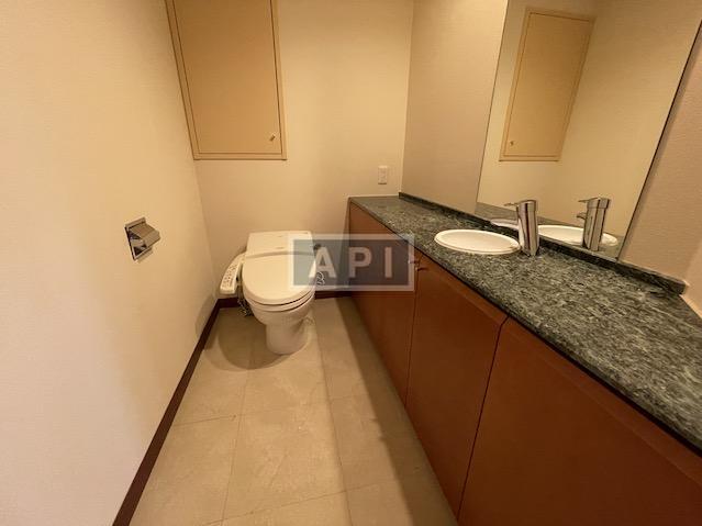  | AOYAMA DAIICHI MANSIONS Interior photo 17