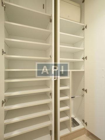  | ROPPONGI HILLS RESIDENCE B TOWER Interior photo 08