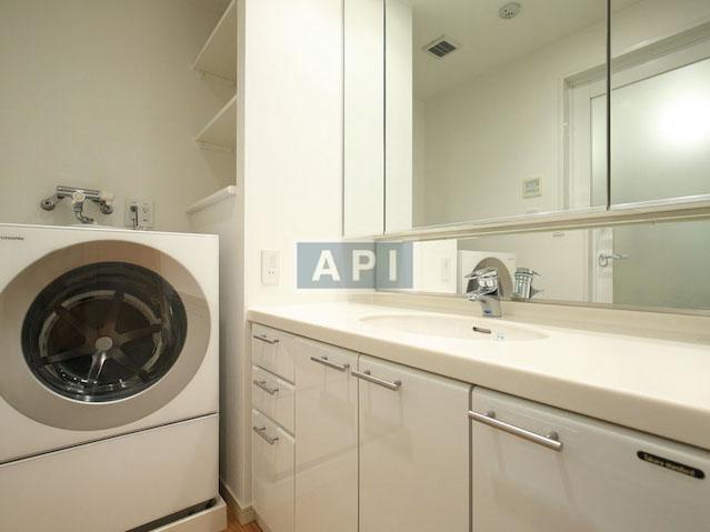  | ROPPONGI HILLS RESIDENCE B TOWER Interior photo 07