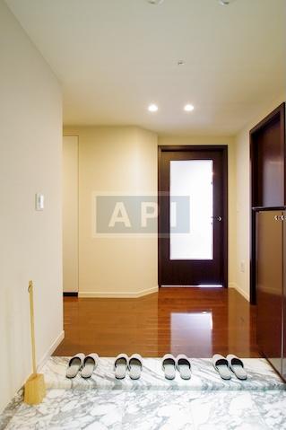  | IZUMI GARDEN RESIDENCE Interior photo 07