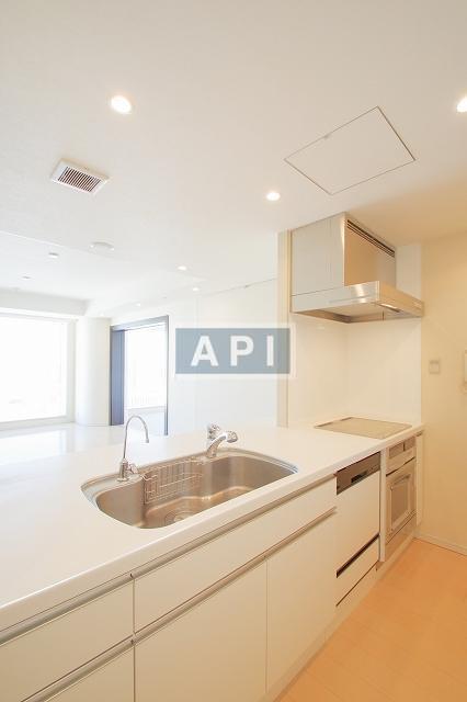  | LA TOUR MITA Interior photo 03