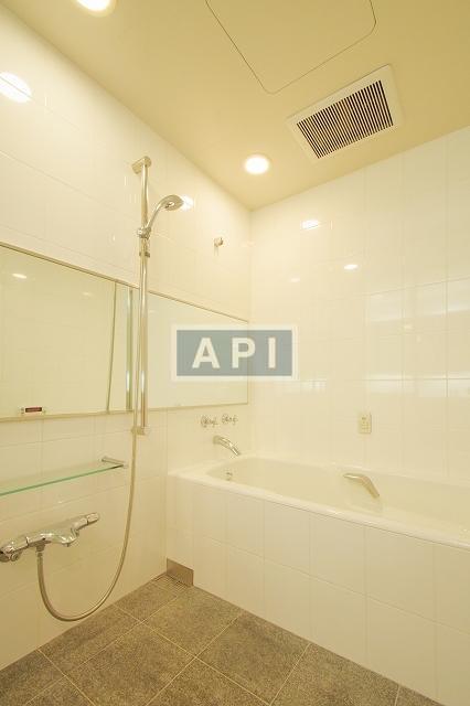  | LA TOUR MITA Interior photo 04