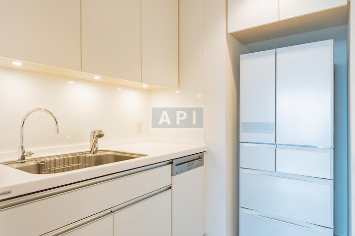  | LA TOUR MITA Interior photo 03