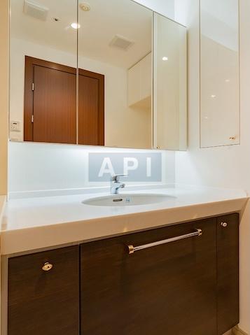  | LA TOUR MITA Interior photo 06