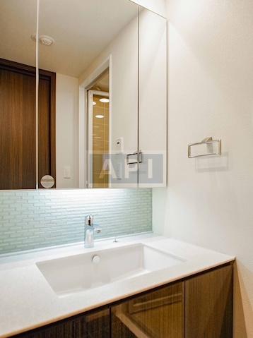  | ROPPONGI GRAND TOWER RESIDENCE Interior photo 03