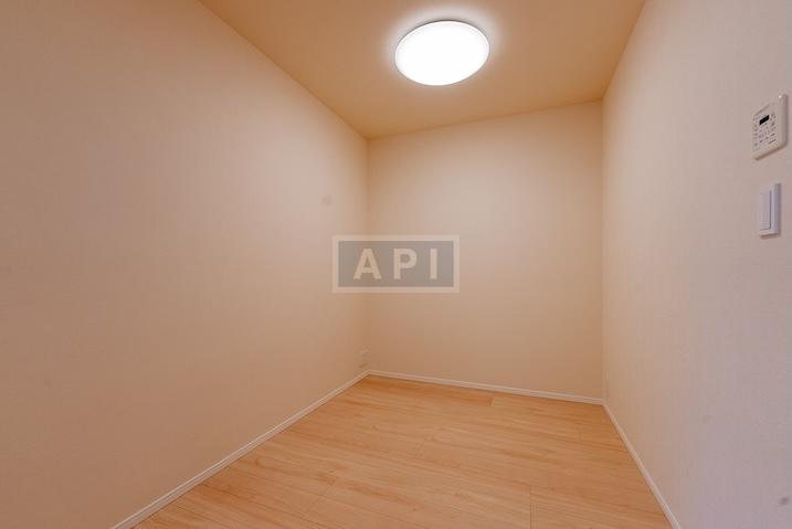  | ROPPONGI GRAND TOWER RESIDENCE Interior photo 08