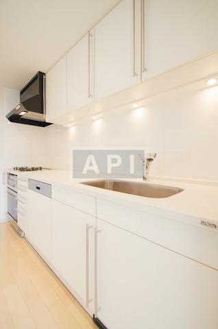  | LA TOUR CHIYODA Interior photo 03