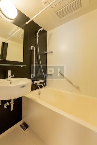  | ROPPONGI GRAND TOWER RESIDENCE Interior photo 07