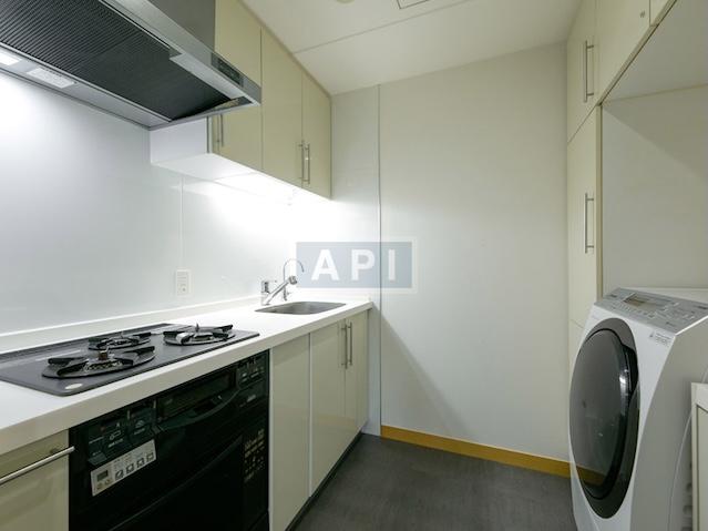  | HOLLAND HILLS MORI TOWER ROP Interior photo 04