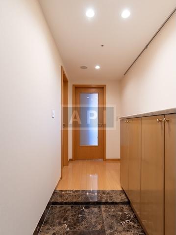  | IZUMI GARDEN RESIDENCE Interior photo 07