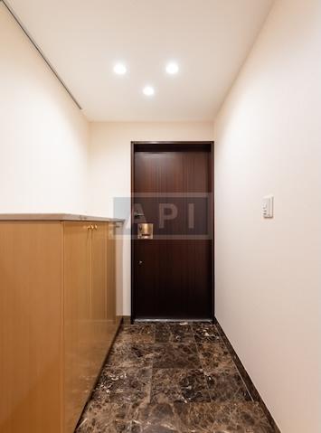  | IZUMI GARDEN RESIDENCE Interior photo 08