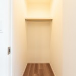  | Konan Heights Interior photo 10