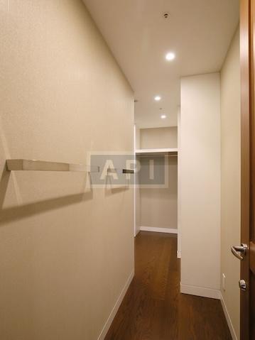  | ARK HILLS SENGOKUYAMA RESIDENCE Interior photo 09