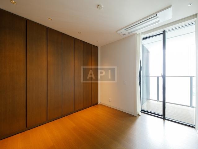  | TORANOMON HILLS RESIDENTIAL TOWER Interior photo 06
