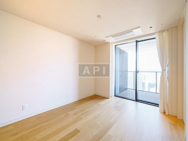  | TORANOMON HILLS RESIDENTIAL TOWER Interior photo 07