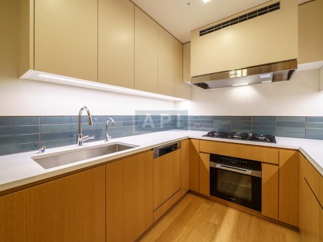  | TORANOMON HILLS RESIDENTIAL TOWER Interior photo 02