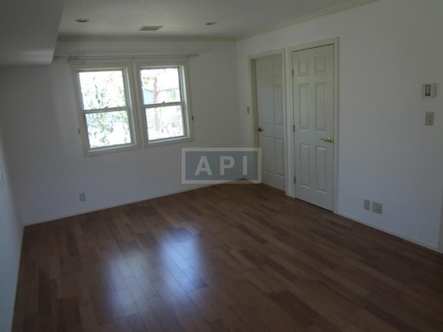  | BELL CREST #B Interior photo 13