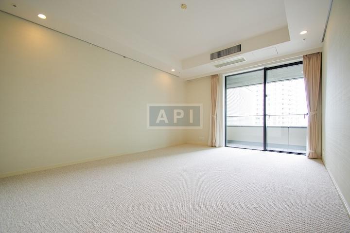  | IZUMI GARDEN RESIDENCE Interior photo 07