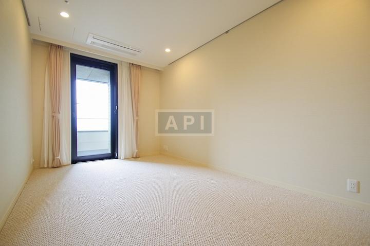  | IZUMI GARDEN RESIDENCE Interior photo 08