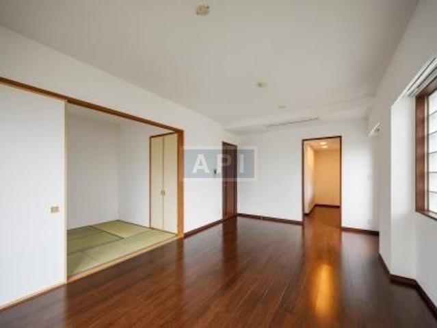  | PRIME URBAN SHINJUKU NATSUMEZAKA TOWER RESIDENCE Interior photo 04