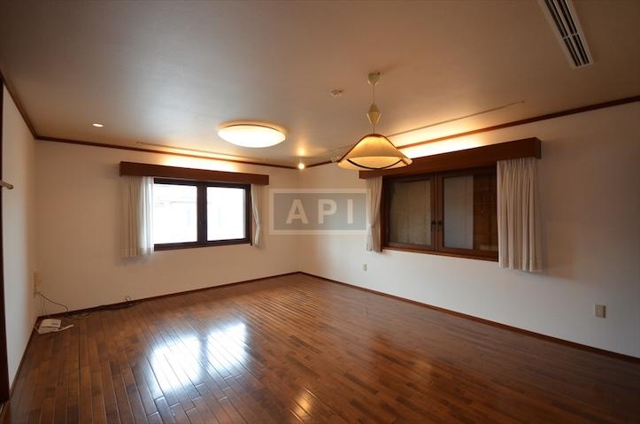  | DENENCHOFU 2-CHOME K HOUSE Interior photo 05