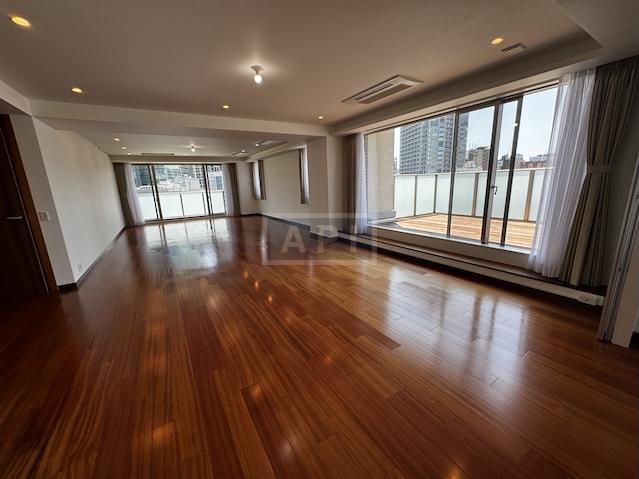  | AZABU DAI-ICHI MANSIONS Interior photo 03