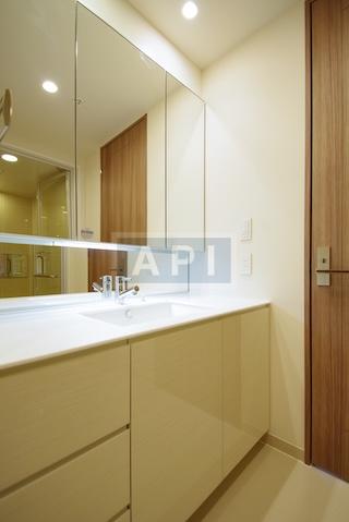  | ROPPONGI GRAND TOWER RESIDENCE Interior photo 05