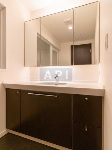  | LA TOUR CHIYODA Interior photo 03