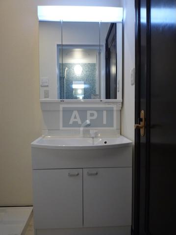  | GONDA HOUSE #B Interior photo 04