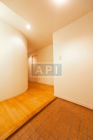 | LA COLINE JINGUMAE Interior photo 08