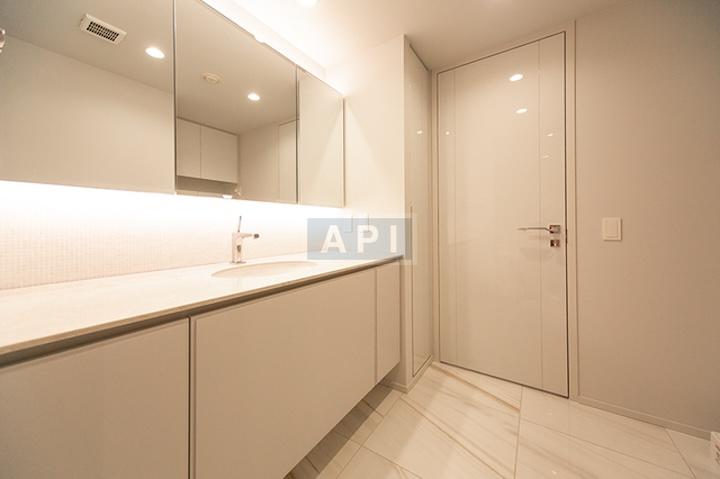  | MITA GARDEN HILLS  EAST HILL Interior photo 03