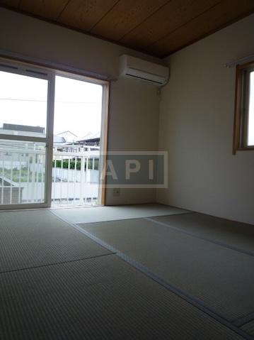  | GONDA HOUSE #B Interior photo 07