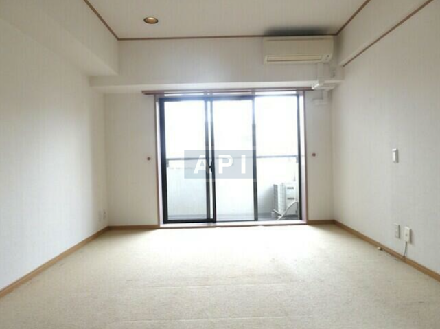  | PALE KOMABA Interior photo 05