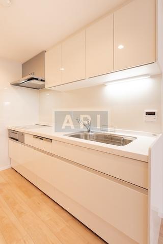  | SHIBA HEIGHTS Interior photo 03