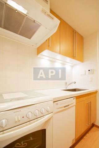  | IZUMI GARDEN RESIDENCE Interior photo 02