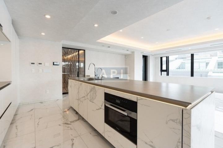  | PRESTAGE RESIDENCE SHIROKANEDAI Interior photo 03