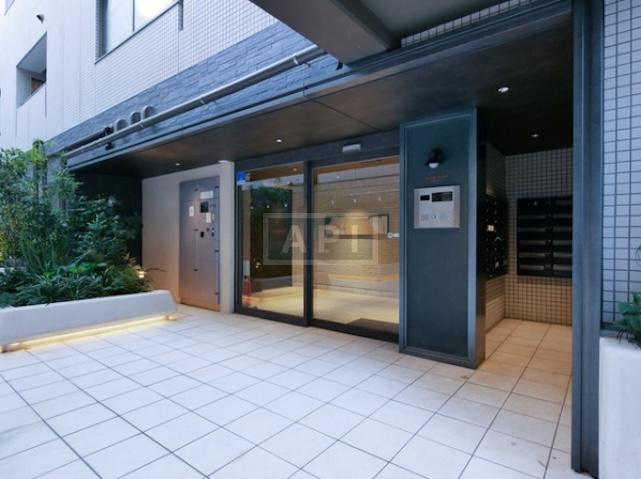  | HF MEGURO GYONINZAKA RESIDENCE Exterior photo 02
