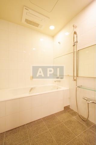  | IZUMI GARDEN RESIDENCE Interior photo 03
