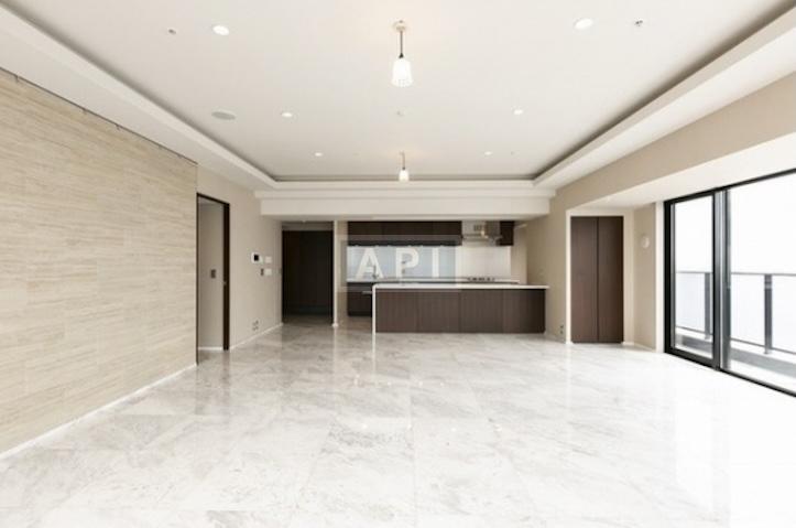  | TOKYO PORT CITY TAKESHIBA RESIDENCE TOWER Interior photo 02