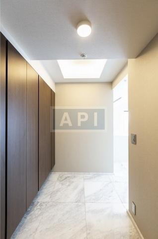  | TOKYO PORT CITY TAKESHIBA RESIDENCE TOWER Interior photo 16