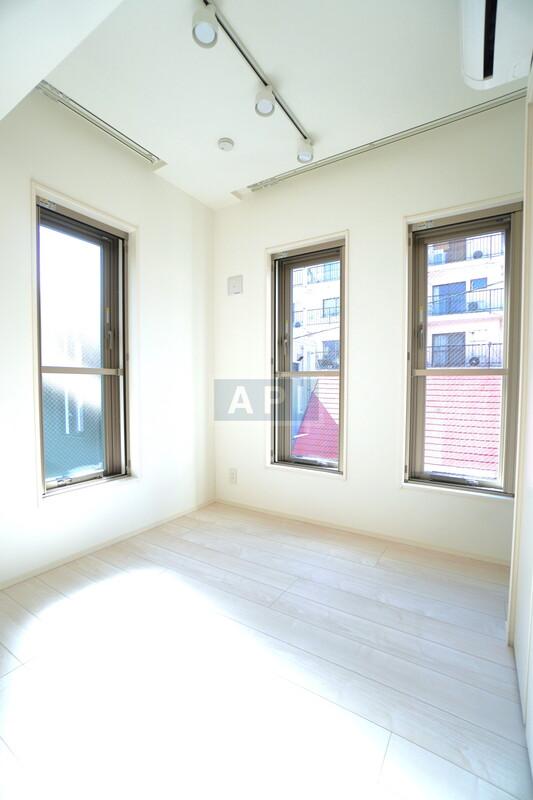  | AGRATIO TERRACE EBISU Interior photo 12