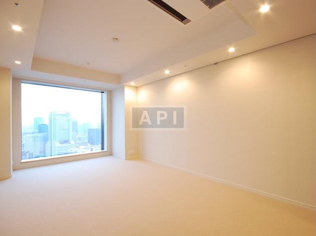  | LA TOUR MITA Interior photo 04