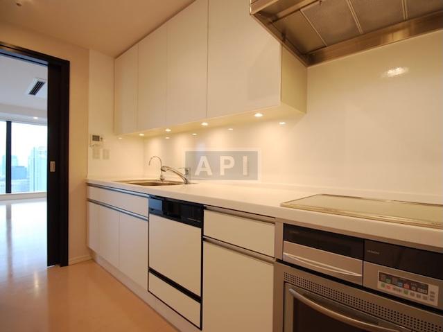  | LA TOUR MITA Interior photo 02