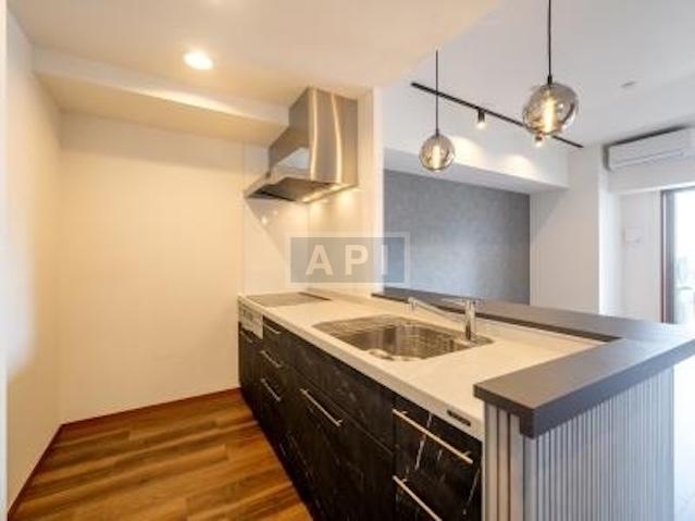  | PRIME URBAN SHINJUKU NATSUMEZAKA TOWER RESIDENCE Interior photo 03