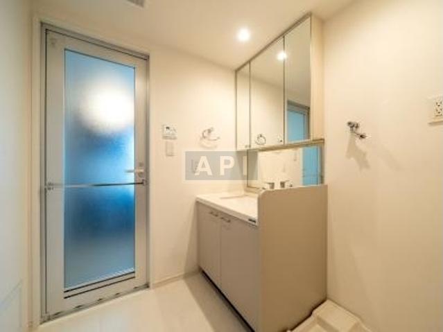  | PRIME URBAN SHINJUKU NATSUMEZAKA TOWER RESIDENCE Interior photo 04