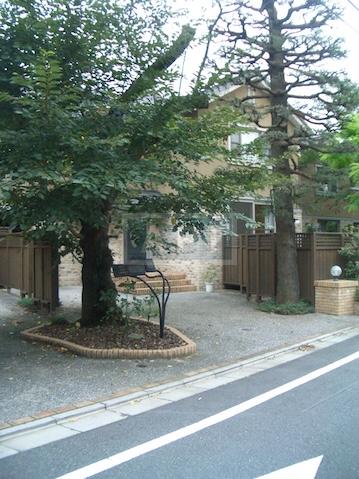  | CHERRY TREE COURTS B Exterior photo 02