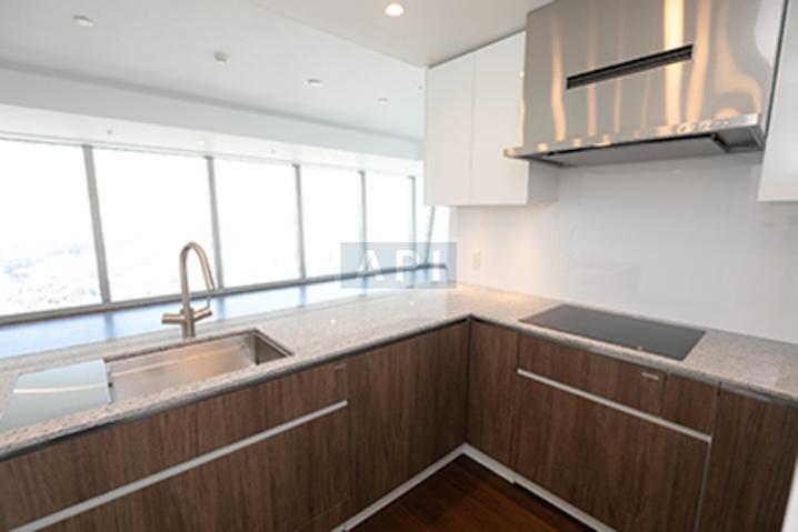  | PARK COURT SHIBUYA THE TOWER Interior photo 03