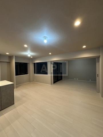  | TAKANAWA HEIGHTS Interior photo 06